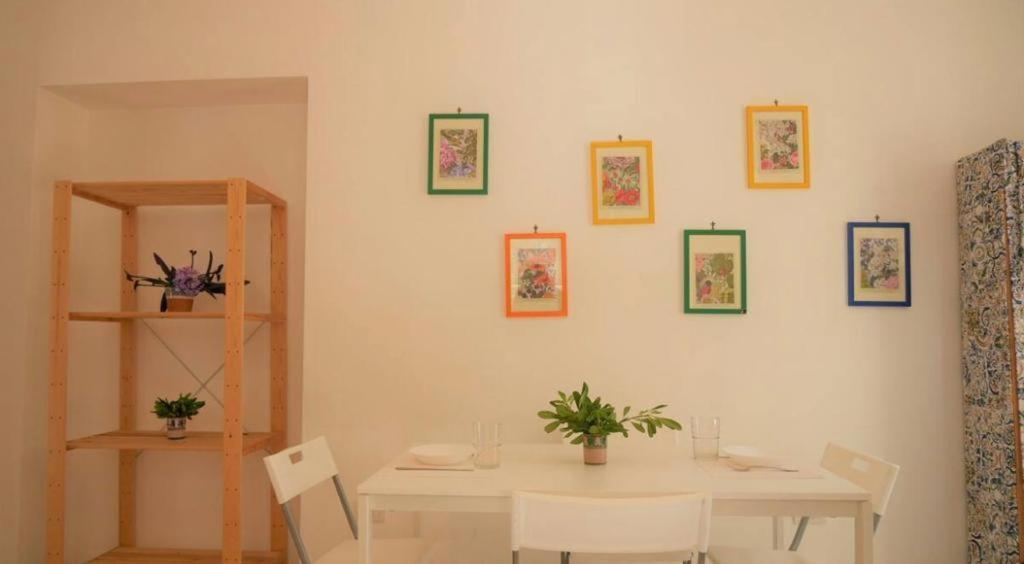 House With Garden And Parking Space In Mergellina Napoli Esterno foto