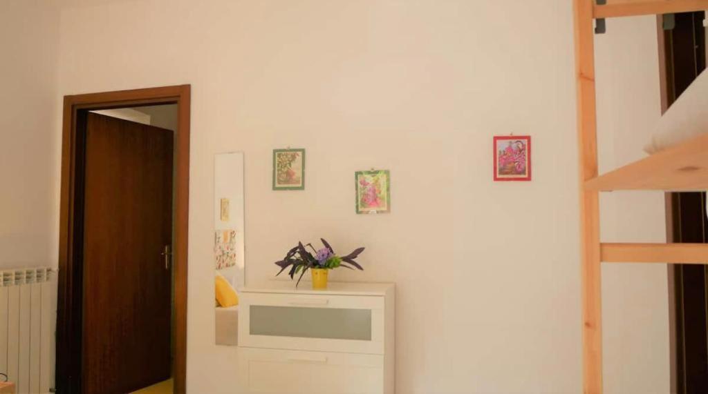 House With Garden And Parking Space In Mergellina Napoli Esterno foto